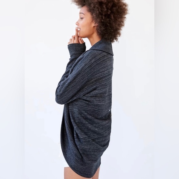 Aritzia Wilfred Diderot Sweater sz S - Picture 3 of 10